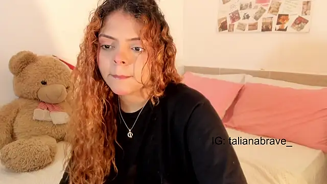 Snapshot of ValienteGirl_ chatting on October 17, 1:20 am ValienteGirl online show from October 17, 1:20 am