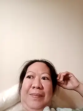Snapshot of Sweet_Lady30 chatting on March 21, 9:36 am Sweet Lady30 online show from March 21, 9:36 am