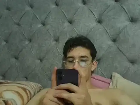 tiben11 online show from November 11, 2:22 am