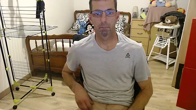 steph19x5 online show from April 15, 7:58 pm