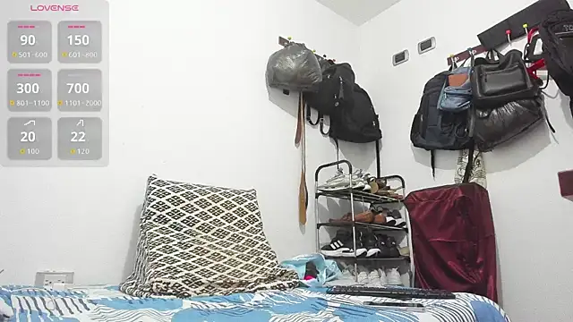 Snapshot of perla_jeff chatting on August 2, 12:36 pm perla jeff online show from August 2, 12:36 pm