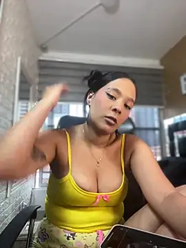 Little Amber6 online show from February 25, 9:02 pm