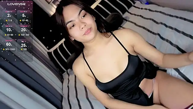 ThegirlNamedMaria online show from October 31, 2:18 pm