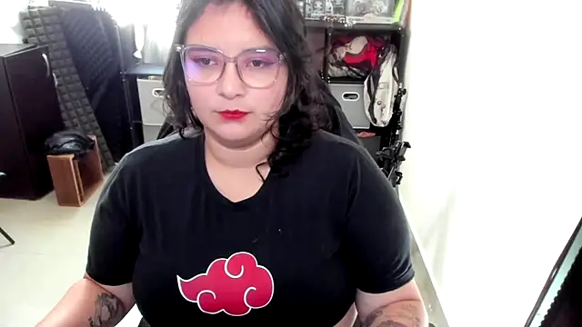 aika-dreams online show from October 30, 1:23 pm