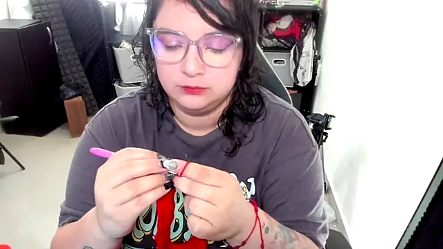 aika-dreams online show from November 1, 1:24 pm