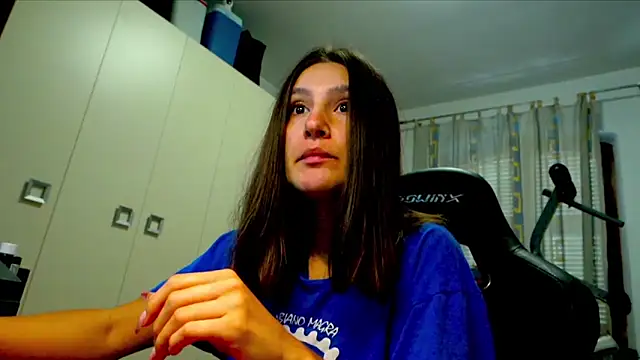 GodlyTheia online show from October 21, 9:43 am