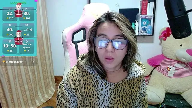 Snapshot of Maggie_Fox3 chatting on December 28, 3:37 am Maggie Fox3 online show from December 28, 3:37 am