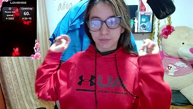 Snapshot of Maggie_Fox3 chatting on January 4, 3:29 am Maggie Fox3 online show from January 4, 3:29 am