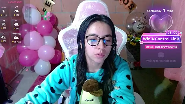 Snapshot of Maggie_Fox3 chatting on June 3, 1:41 am Maggie Fox3 online show from June 3, 1:41 am