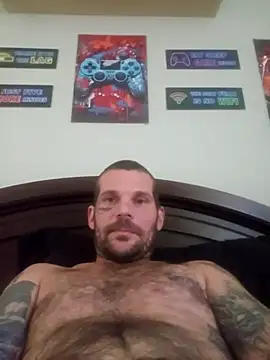 Snapshot of Bearbitheway69 chatting on October 29, 6:09 pm Bearbitheway69 online show from October 29, 6:09 pm