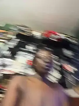 karinacortes online show from December 15, 12:04 am