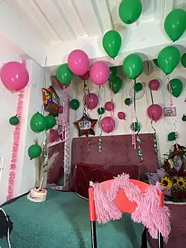 karinacortes online show from April 20, 5:16 pm