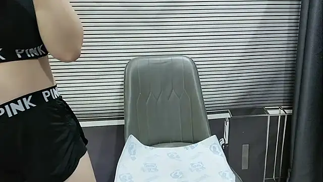 pelue online show from September 25, 1:42 am