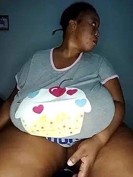 Lovelyboobs01 online show from March 6, 12:10 am