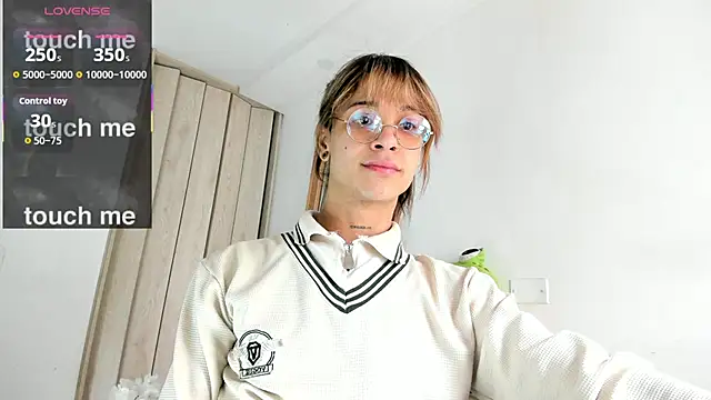 Snapshot of stormytt_ chatting on August 6, 5:59 pm stormytt online show from August 6, 5:59 pm