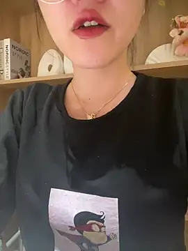 HinaLovely online show from January 16, 11:58 am