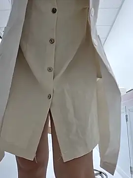 HinaLovely online show from March 27, 9:42 am