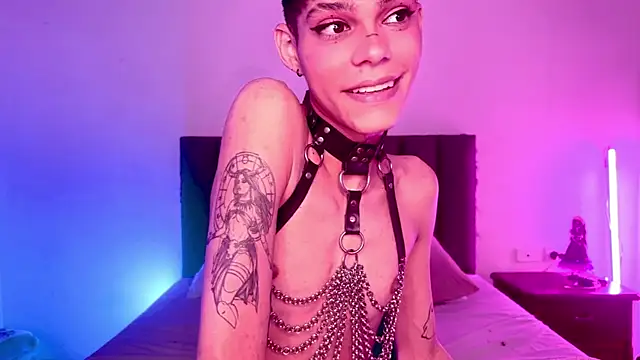 Snapshot of Varya_Ferreira chatting on July 5, 8:54 am Varya Ferreira online show from July 5, 8:54 am