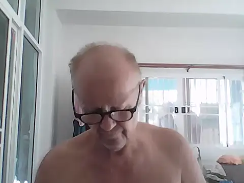 Snapshot of 58klaus chatting on December 1, 3:22 am 58klaus online show from December 1, 3:22 am