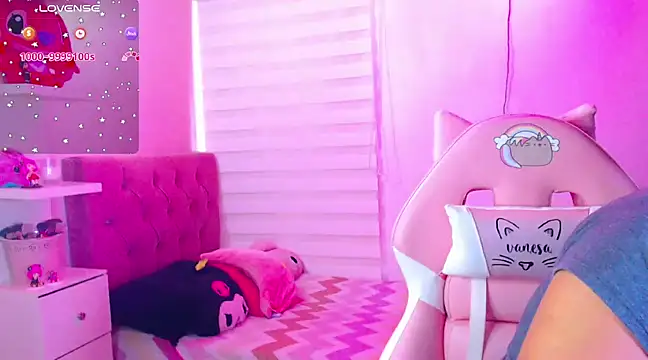 Vannessa  Shy online show from December 14, 4:09 pm