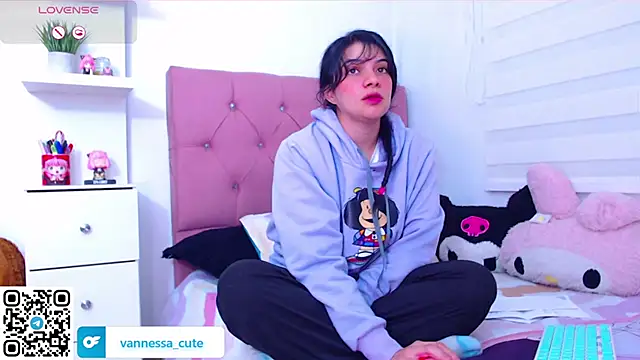 Vannessa  Shy online show from September 19, 10:32 pm