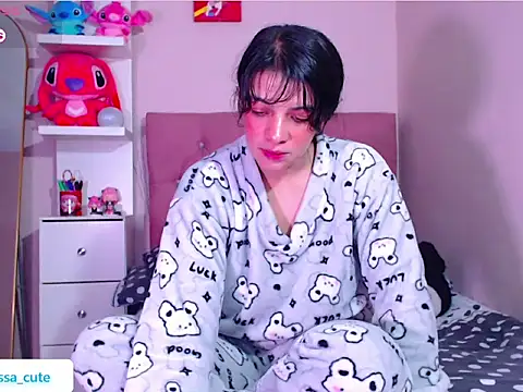 Vannessa  Shy online show from December 3, 10:30 pm