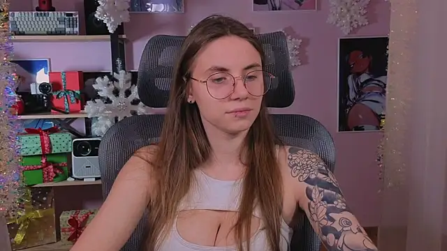  AnnaStark  online show from December 18, 8:26 pm