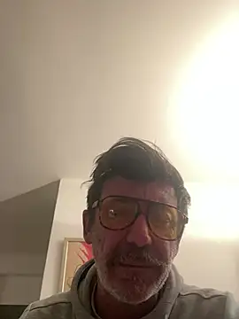 maxximere online show from February 18, 11:33 pm