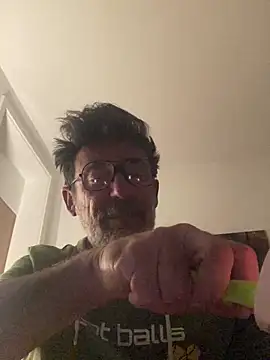 maxximere online show from April 18, 12:25 am