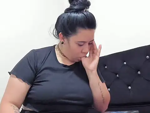 emely garcia online show from March 13, 4:23 pm