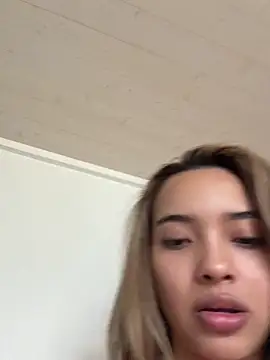 Irina Grant online show from April 13, 1:38 pm