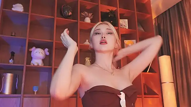 Snapshot of hyun_chia chatting on October 17, 7:38 pm hyun chia online show from October 17, 7:38 pm