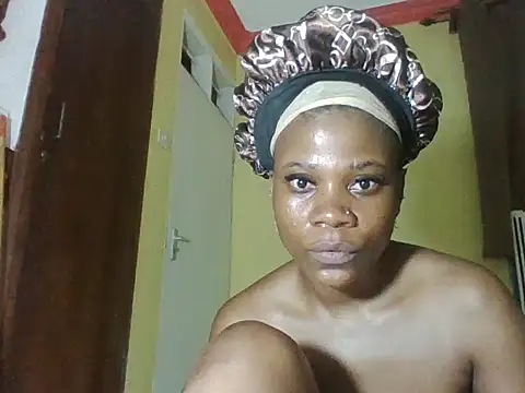 Snapshot of Sweetbaby004 chatting on May 11, 7:11 pm Sweetbaby004 online show from May 11, 7:11 pm