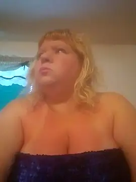 Snapshot of JemJensen30 chatting on July 1, 8:52 pm JemJensen30 online show from July 1, 8:52 pm