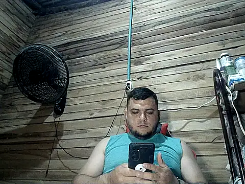 Snapshot of Arcangel_05 chatting on May 21, 4:19 am Arcangel 05 online show from May 21, 4:19 am