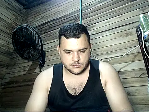 Snapshot of Arcangel_05 chatting on June 3, 3:53 am Arcangel 05 online show from June 3, 3:53 am