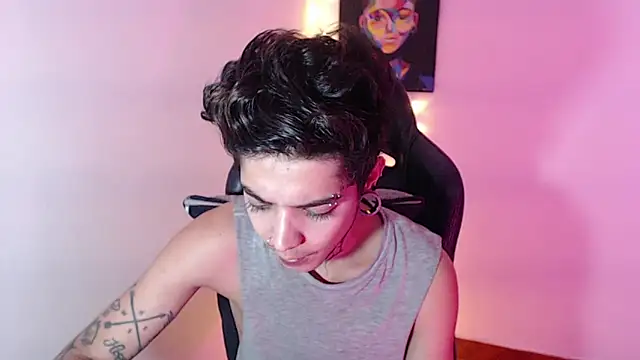 Snapshot of saad_man chatting on December 2, 4:42 am saad man online show from December 2, 4:42 am