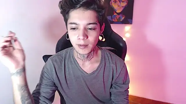 Snapshot of saad_man chatting on December 4, 7:17 am saad man online show from December 4, 7:17 am