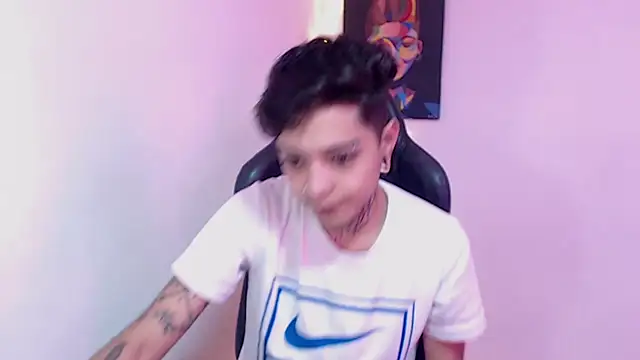 Snapshot of saad_man chatting on January 9, 2:22 am saad man online show from January 9, 2:22 am