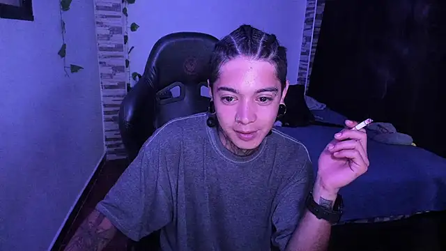 Snapshot of saad_man chatting on September 12, 3:17 am saad man online show from September 12, 3:17 am