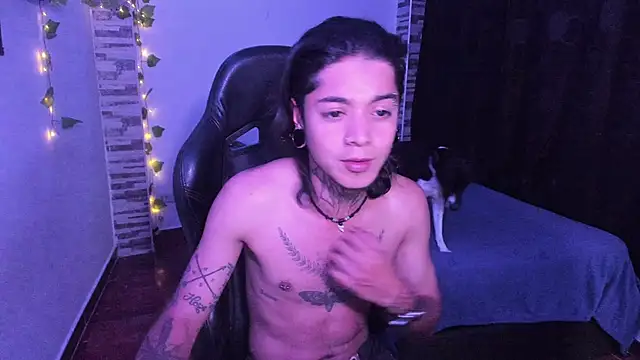 Snapshot of saad_man chatting on October 30, 12:34 am saad man online show from October 30, 12:34 am