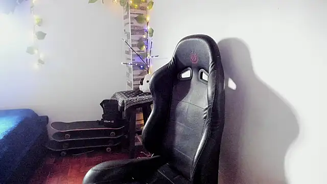 Snapshot of saad_man chatting on November 29, 2:42 pm saad man online show from November 29, 2:42 pm