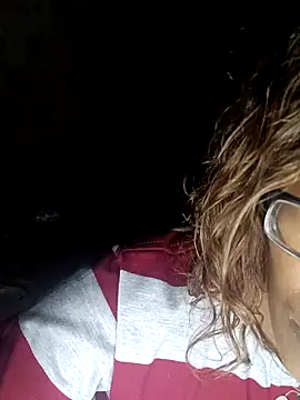 Snapshot of LunaRai chatting on March 5, 5:39 pm LunaRai online show from March 5, 5:39 pm