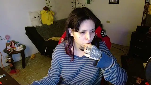 MaryJannes online show from April 22, 7:22 am