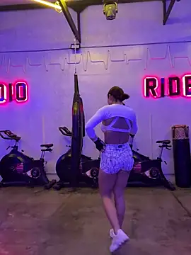 alexademie1 online show from March 6, 4:49 pm