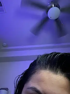 Snapshot of drizzypeach602 chatting on December 27, 2:04 am drizzypeach602 online show from December 27, 2:04 am