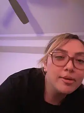 Snapshot of drizzypeach602 chatting on December 27, 5:09 am drizzypeach602 online show from December 27, 5:09 am