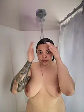 Snapshot of drizzypeach602 chatting on December 29, 8:15 pm drizzypeach602 online show from December 29, 8:15 pm