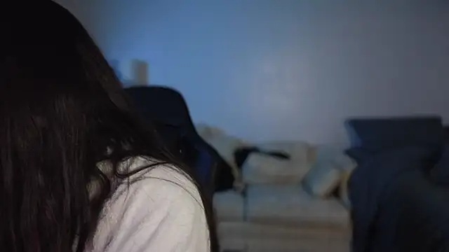 Snapshot of drizzypeach602 chatting on January 1, 4:50 am drizzypeach602 online show from January 1, 4:50 am