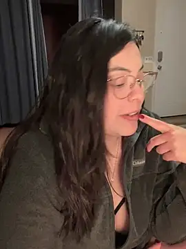 Snapshot of drizzypeach602 chatting on January 22, 6:31 am drizzypeach602 online show from January 22, 6:31 am